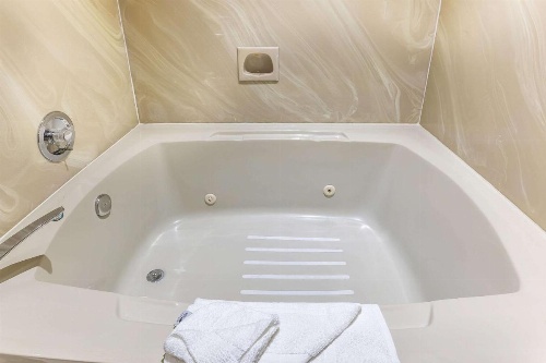 Quality Inn near Hearst Castle image 18